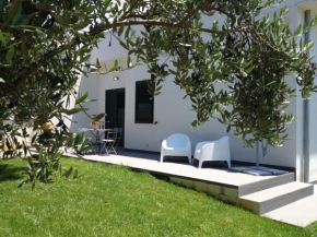  Chianurre villa con piscina  Партинико